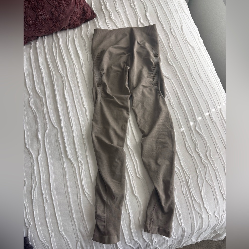 Alphalete amplify contour leggings